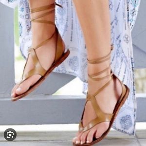 Freebird By Steven Hippy Natural Leather Lace Up Sandals size 39 US 9